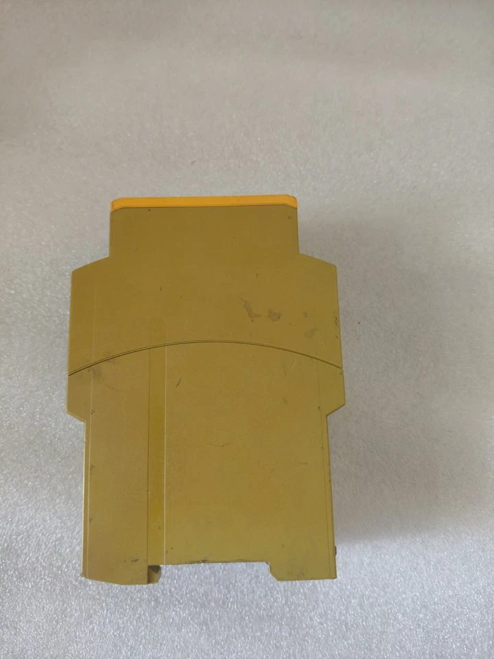 PILZ SAFETY RELAY PNOZ X3 24VAC 24VDC 3n/O 1n/c 1so 774310 SAFETY RELAY